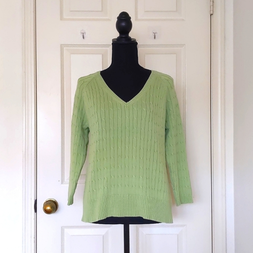 NWOT. Eddie Bauer Stretch V-Neck Knit Patterned Sweater with 3/4 sleeve.